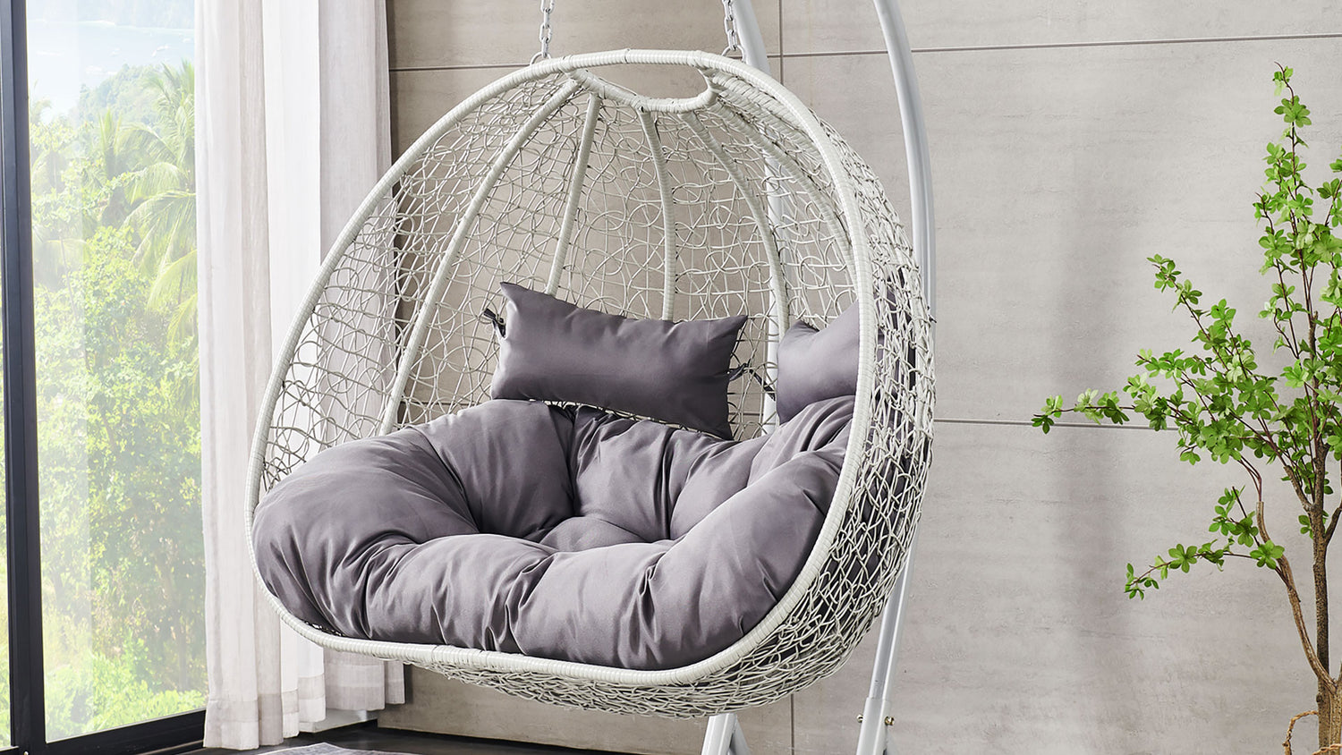 Enhance Your Garden's Aesthetic with Stylish Egg Chairs